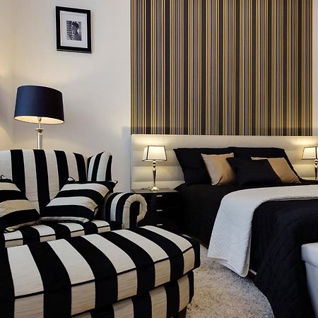 Walking Street Luxurious Huge Apartment Budapest Exterior photo